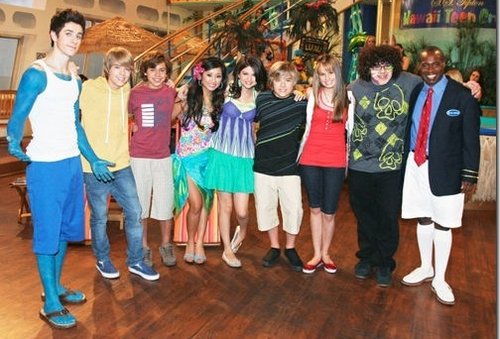 Pin by Emma Alexander on Suite life of zack and Cody