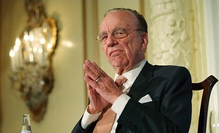 Silvio Berlusconi attacca Murdoch e nel frattempo ci entra in società!