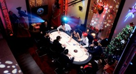 Poker1mania Speciale Natale su Italia 1 con Gigi Buffon, Cristina Del Basso e tanti altri