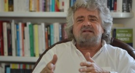 Tv, Beppe Grillo: "Cancellare Legge Gasparri e un solo canale pubblico"