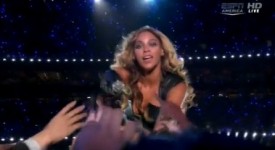 Beyonce live al Super Bowl (video)