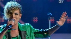 Sanremo 2013, omaggi e duetti: Emma Marrone con Annalisa, Antonella Ruggiero con Marta sui tubi