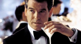 James Bond, crolla un mito: in realtà era un ubriacone impotente
