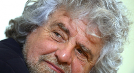 Porta a Porta, Beppe Grillo sbotta in conferenza stampa