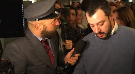 Enzo Iacchetti ed Ezio Greggio mandano la posta a Matteo Salvini | VIDEO